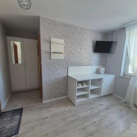 Morska W Chlapowie 民宿 *