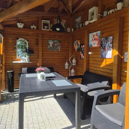 Morska W Chlapowie 民宿 *